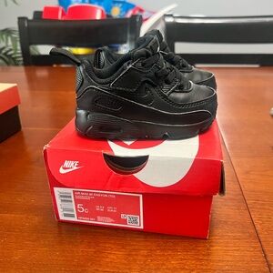 Nike Kids Black Sneakers